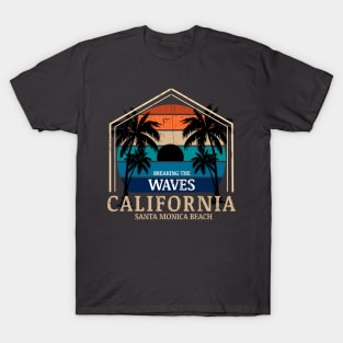 Monster Waves California Surfing vintage retro sunset palm trees T-Shirt